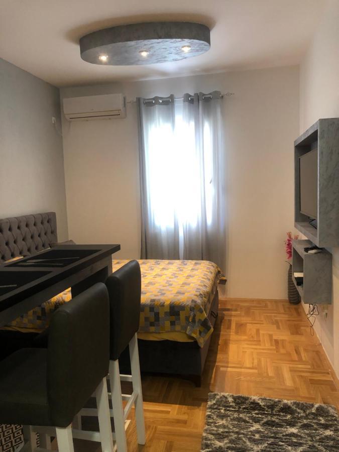Apartamento Matea Tivat Exterior foto